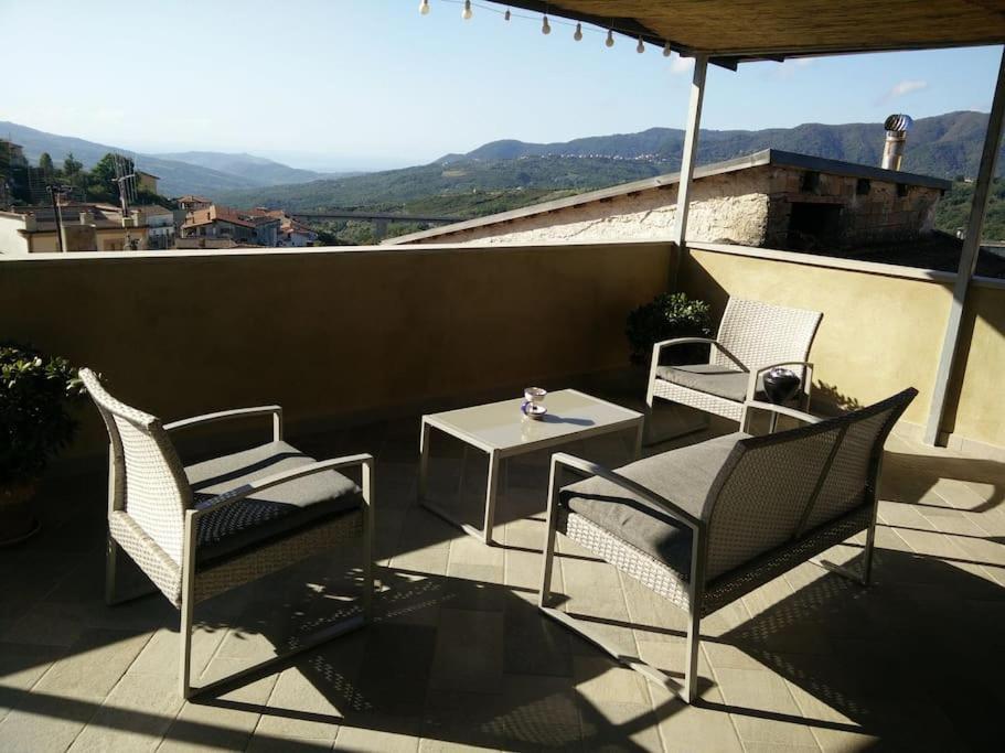 Casa Torre Con Terrazza Panoramica Villa Futani Exteriör bild